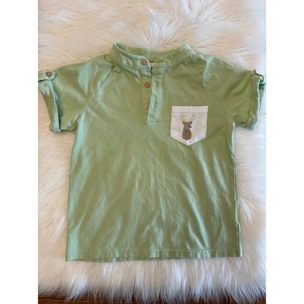 Deer applique pocket green‎ top size 5/6